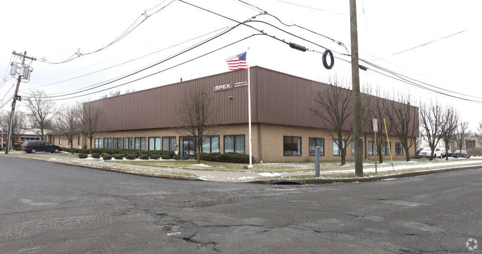 68 Liberty St, Metuchen, NJ for sale - Building Photo - Image 2 of 7