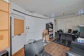 253 Liverpool Rd, London to rent Interior Photo- Image 2 of 11