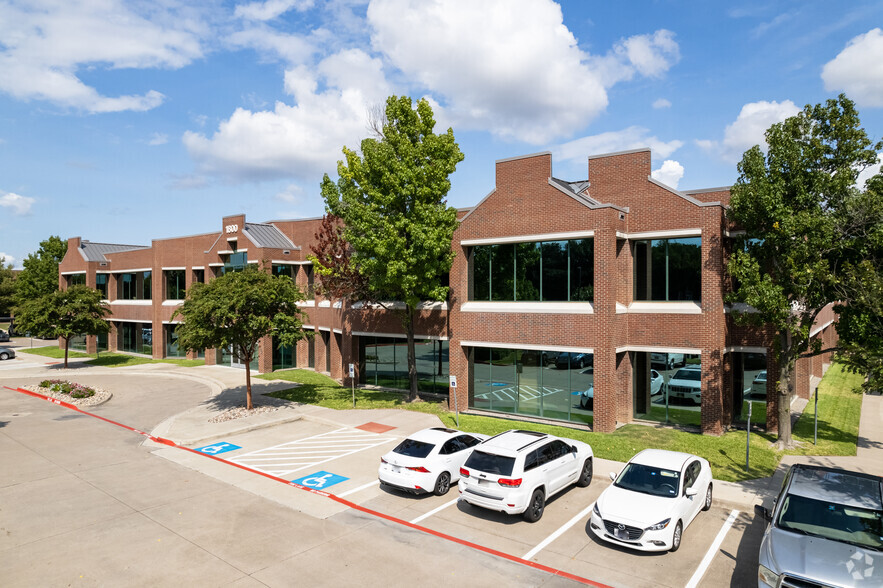 1800 Preston Park Blvd, Plano, TX for rent - Building Photo - Image 2 of 20