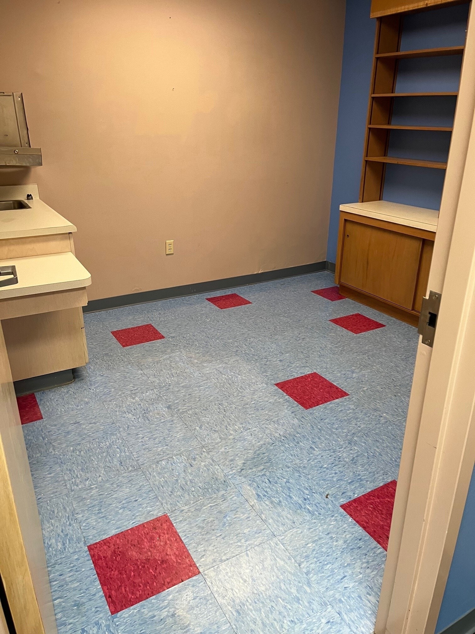 2011 E Houston St, San Antonio, TX to rent Building Photo- Image 1 of 5