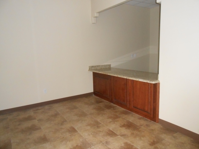 1117 N Stuart Place Rd, Harlingen, TX for rent - Building Photo - Image 3 of 10