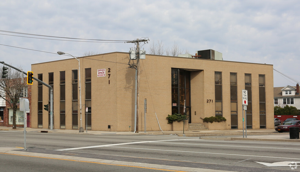 271 Jericho Tpke, Floral Park, NY for sale - Building Photo - Image 1 of 1