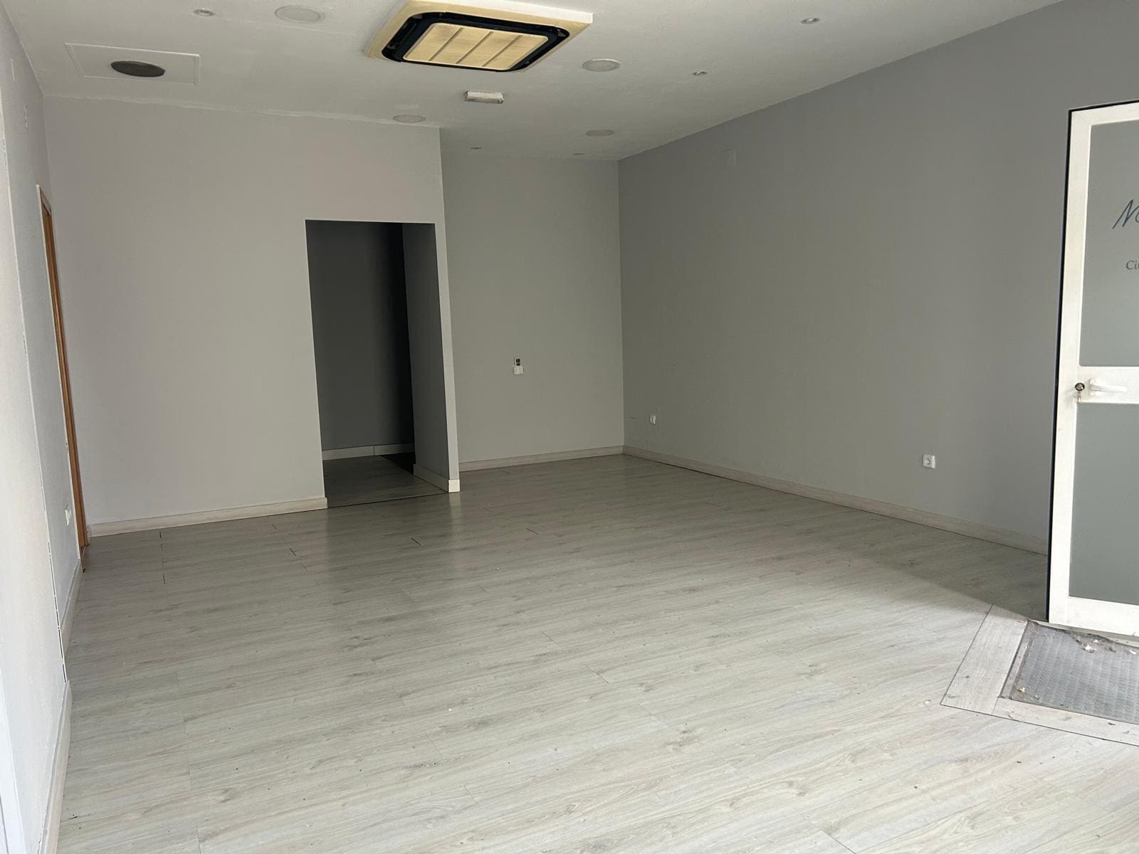 Retail in Jerez de la Frontera for sale Interior Photo- Image 1 of 8