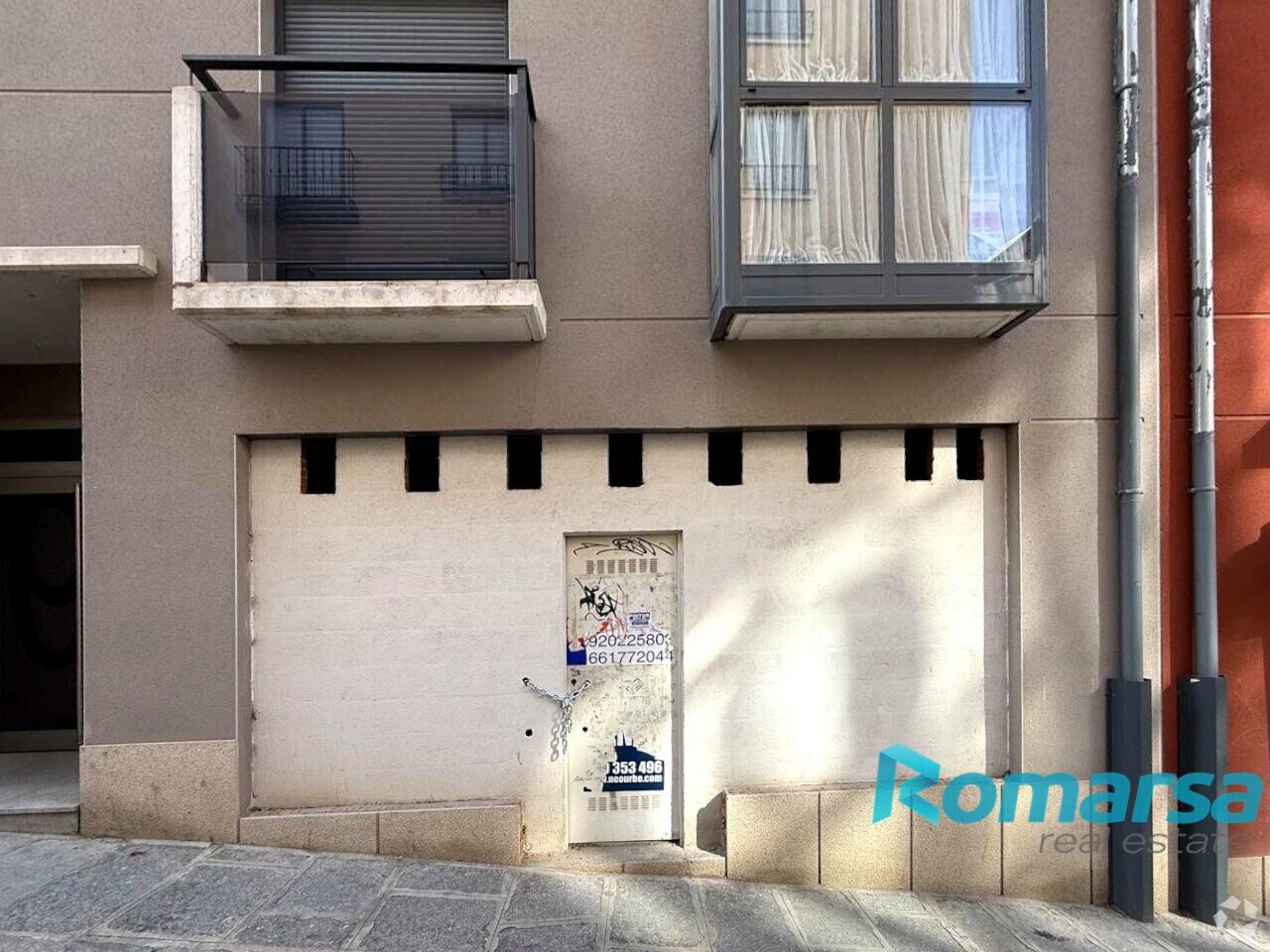 Retail in Ávila, Ávila to rent Interior Photo- Image 1 of 2