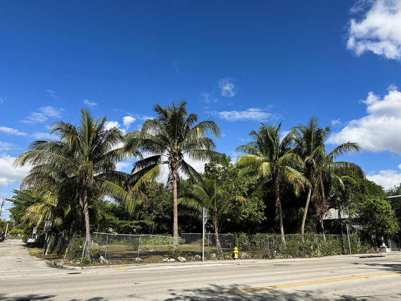 5804 NE 2nd Ave, Miami, FL for rent - Building Photo - Image 1 of 8