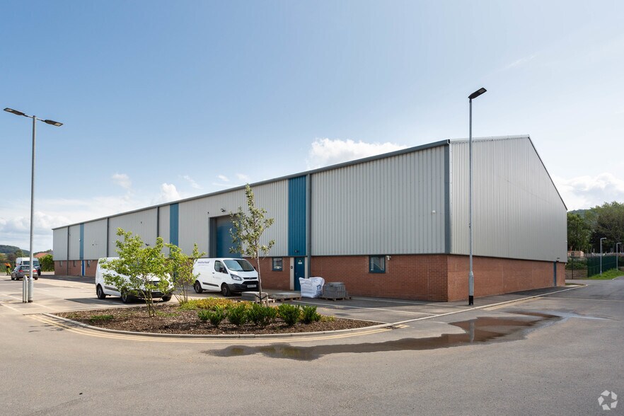 South Buck Way, Guisborough for sale - Primary Photo - Image 1 of 1