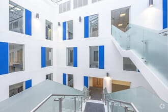 Queensway, Newport to rent Interior Photo- Image 2 of 3