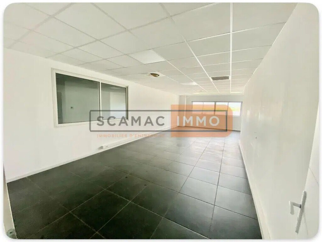 Location Bureaux 120 m² - Photo 1