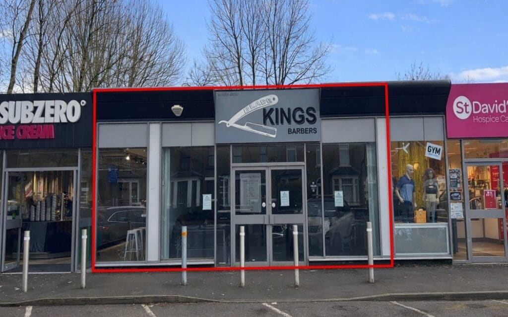 Newport Rd, Caerphilly to rent Primary Photo- Image 1 of 3