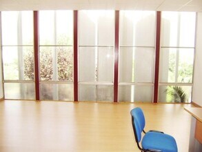 Office in Santa Perpètua de Mogoda, Barcelona to rent Interior Photo- Image 2 of 5