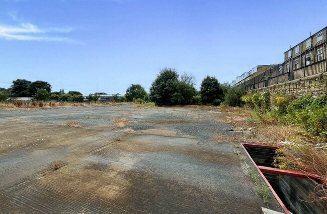 More details for Warren St, Dewsbury - Land to Rent
