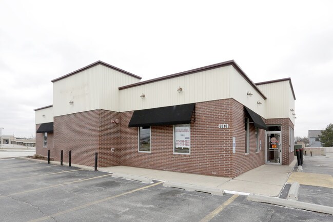 More details for 6010 S Cass Ave, Westmont, IL - Retail for Sale