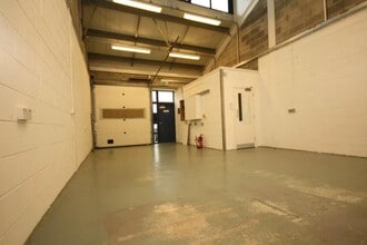 Rolls Mill Way, Sturminster Newton to rent Interior Photo- Image 1 of 2