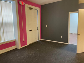 8 W King St, York, PA for rent Interior Photo- Image 2 of 6