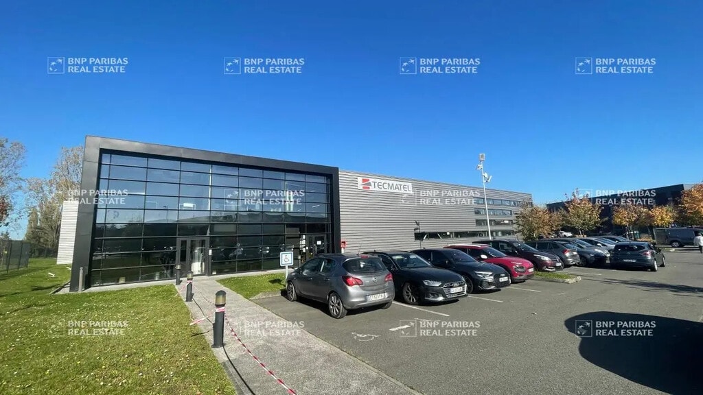 Location Local d'activités 1 715 m² - Photo 1