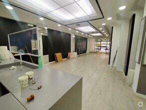 Retail in Cuenca, Cuenca to rent Interior Photo- Image 2 of 16