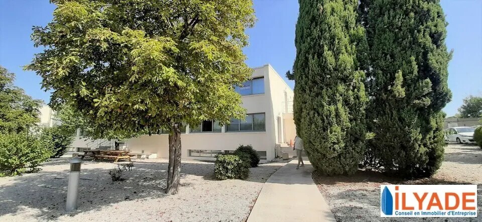 365 Rue Maurice Aicardi Lejard, Aix-en-Provence to rent Building Photo- Image 1 of 10