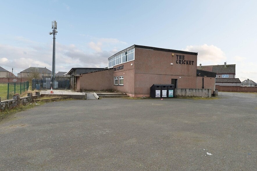 22 Victoria Road, Fauldhouse for sale - Primary Photo - Image 1 of 9