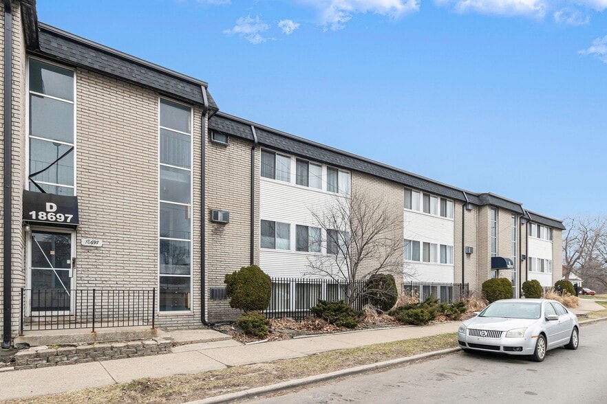 Detroit 2 portfolio of 2 properties for sale on LoopNet.co.uk - Building Photo - Image 3 of 12