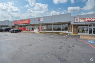 8101-8155 W Camp Bowie Blvd, Fort Worth, TX to rent Building Photo- Image 2 of 5