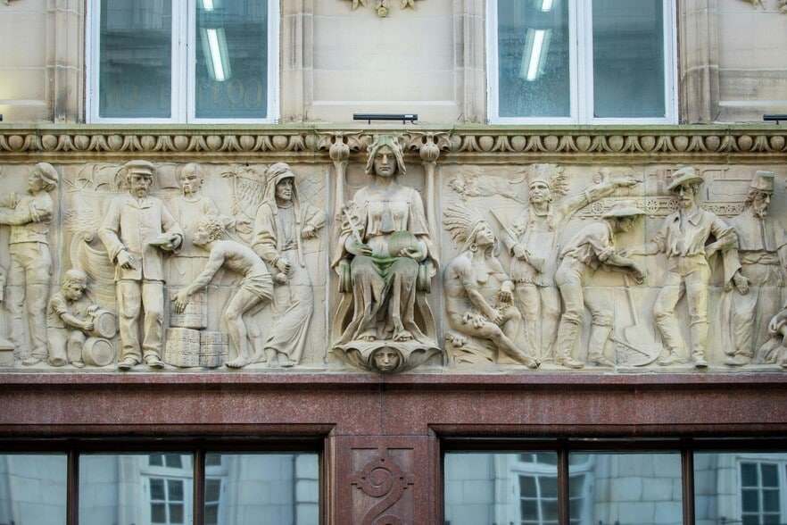 18 Park Row, Leeds to rent - Building Photo - Image 2 of 4