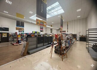 More details for 15 Rue Des Sources, Savigny-le-Temple - Light Industrial to Rent