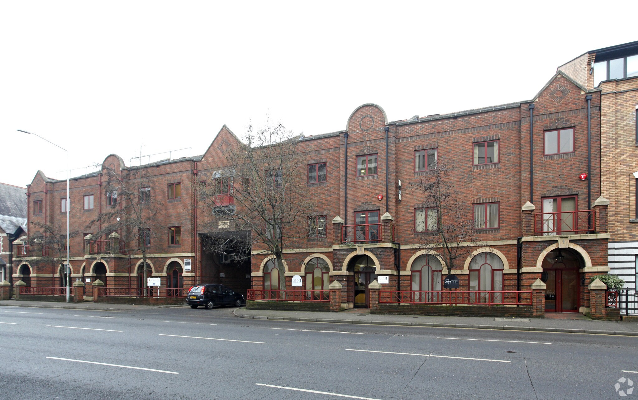 68-82 Queens Rd, Reading for sale Primary Photo- Image 1 of 1