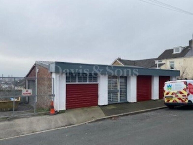 60A Summerhill Av, Newport to rent - Building Photo - Image 2 of 17