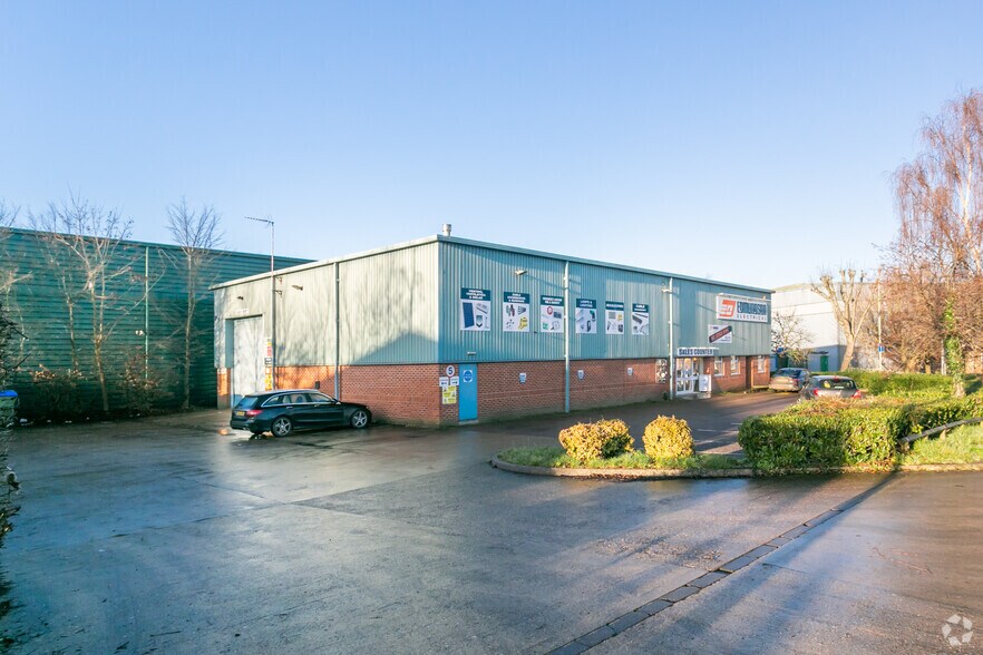 Thorpe Mead, Banbury for sale - Primary Photo - Image 1 of 1