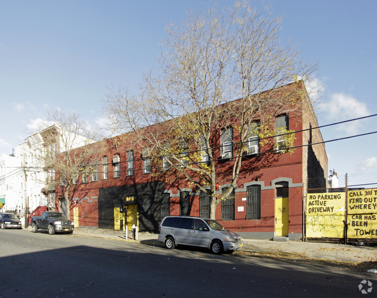 721-735 E 133rd St, Bronx, NY for sale - Primary Photo - Image 1 of 6