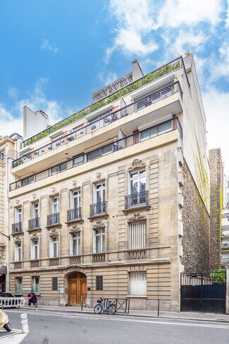 More details for 7 Rue Mesnil, Paris - Office to Rent
