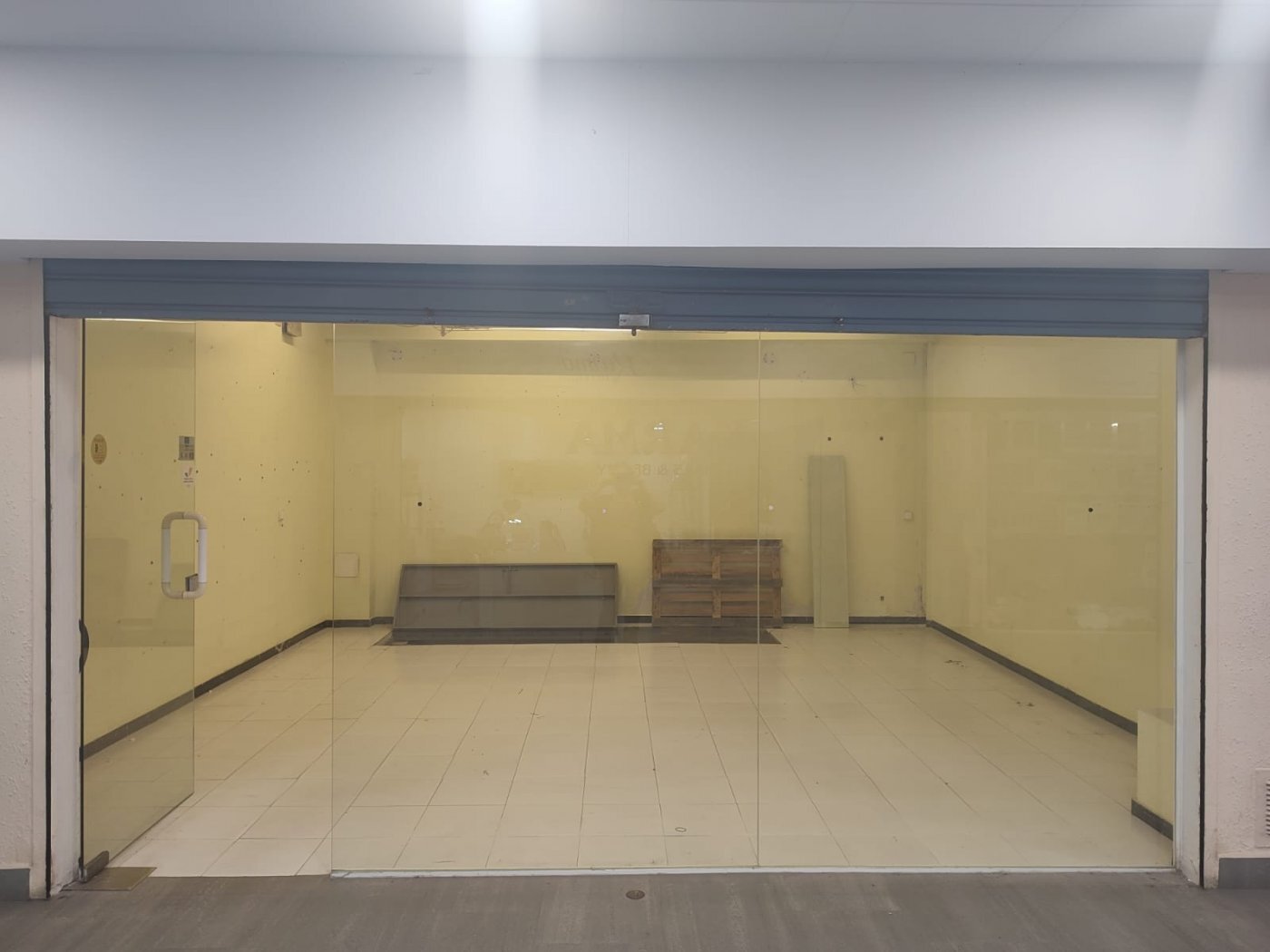 Retail in Vilanova i la Geltrú, Barcelona for sale Building Photo- Image 1 of 3