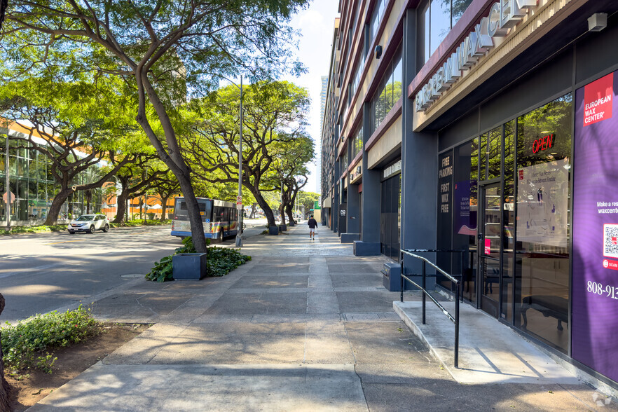 1221 Kapiolani Blvd, Honolulu, HI for rent - Building Photo - Image 3 of 8