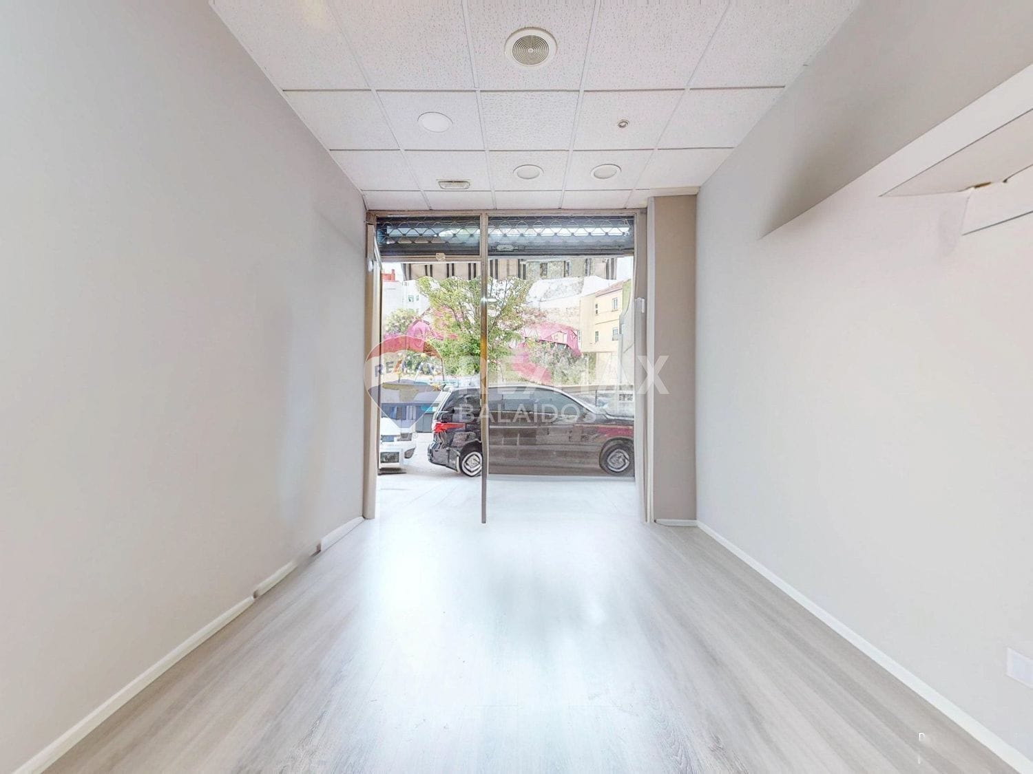 Retail in Vigo, Pontevedra for sale Interior Photo- Image 1 of 20