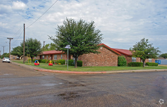 911 Polk St, Lorenzo, TX for sale Primary Photo- Image 1 of 1