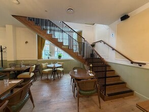 55 Green Ln, Northwood to rent Interior Photo- Image 2 of 11