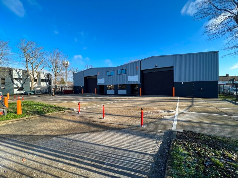 Beddington Ln, Croydon, CR0 4TS UK