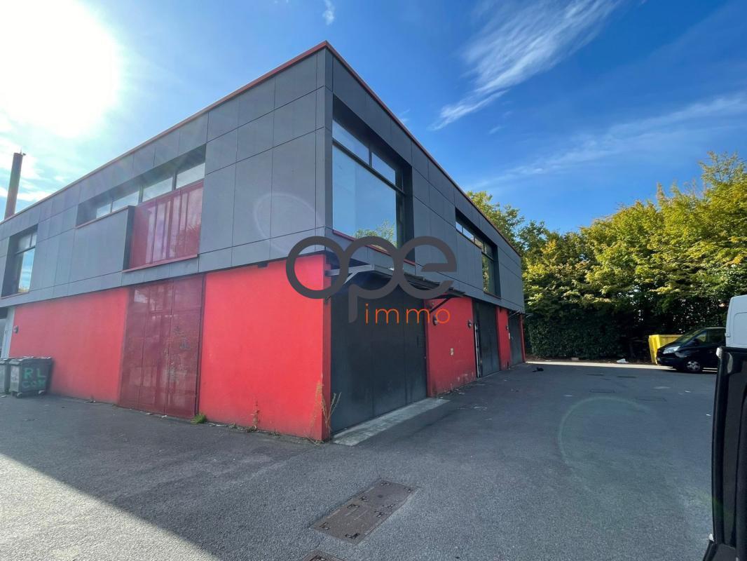 Industrial in Gonesse to rent Building Photo- Image 1 of 8