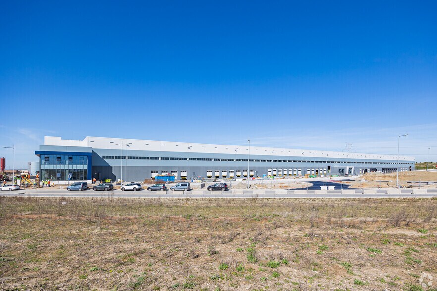 Industrial in Illescas, Toledo to rent - Building Photo - Image 2 of 2