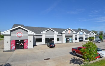 6600 Kirkwood Blvd SW, Cedar Rapids, IA for sale Building Photo- Image 1 of 1