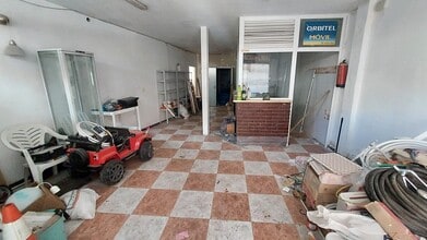 Retail in Getafe, Madrid to rent Interior Photo- Image 2 of 5