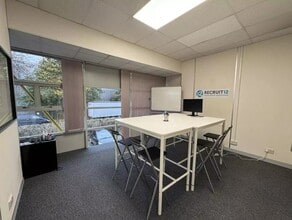 Wainwright Rd, Worcester to rent Interior Photo- Image 2 of 5