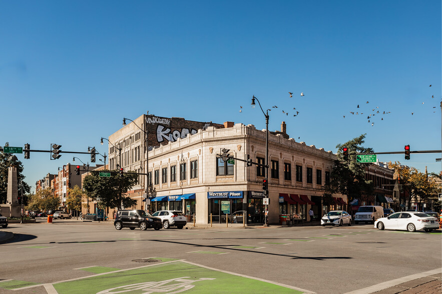 1800 S Blue Island Ave, Chicago, IL for sale - Building Photo - Image 1 of 1