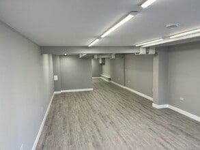 Dennington Mews, London to rent Interior Photo- Image 2 of 4