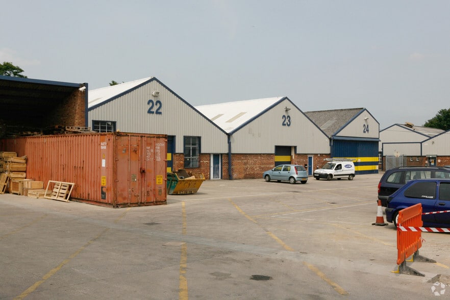Shepley Rd, Manchester to rent - Building Photo - Image 3 of 14