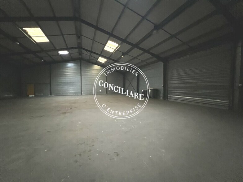 Industrial in Fronton for sale - Interior Photo - Image 1 of 5