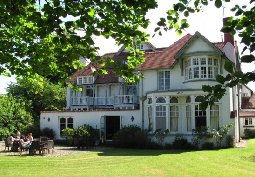 Aberporth, Aberporth for sale - Primary Photo - Image 1 of 1