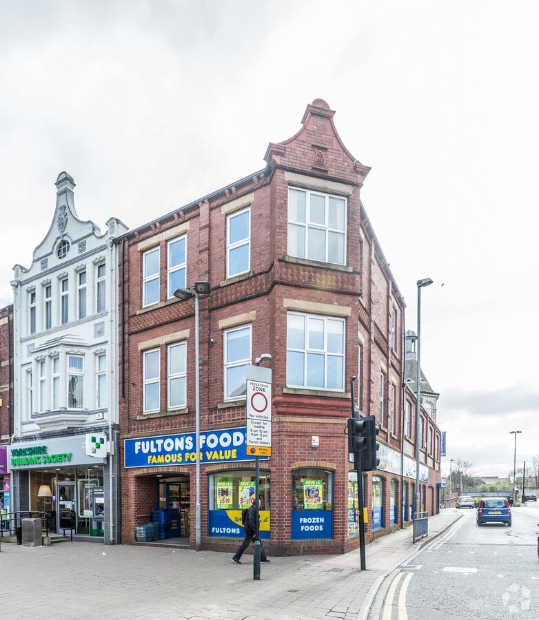 87 Carlton St, Castleford, WF10 1BP UK