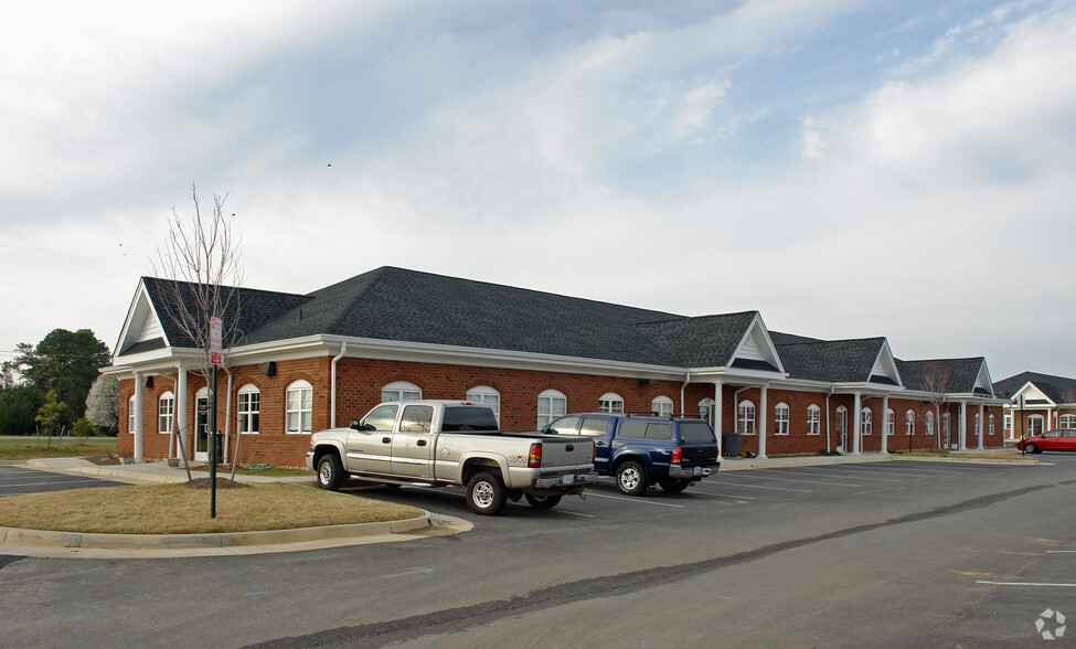 7489 Right Flank Rd, Mechanicsville, VA for sale - Building Photo - Image 3 of 5