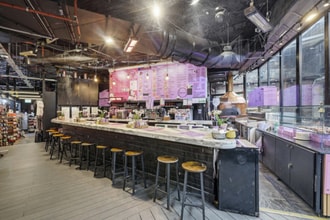 Chalk Farm Rd, London to rent Interior Photo- Image 2 of 4